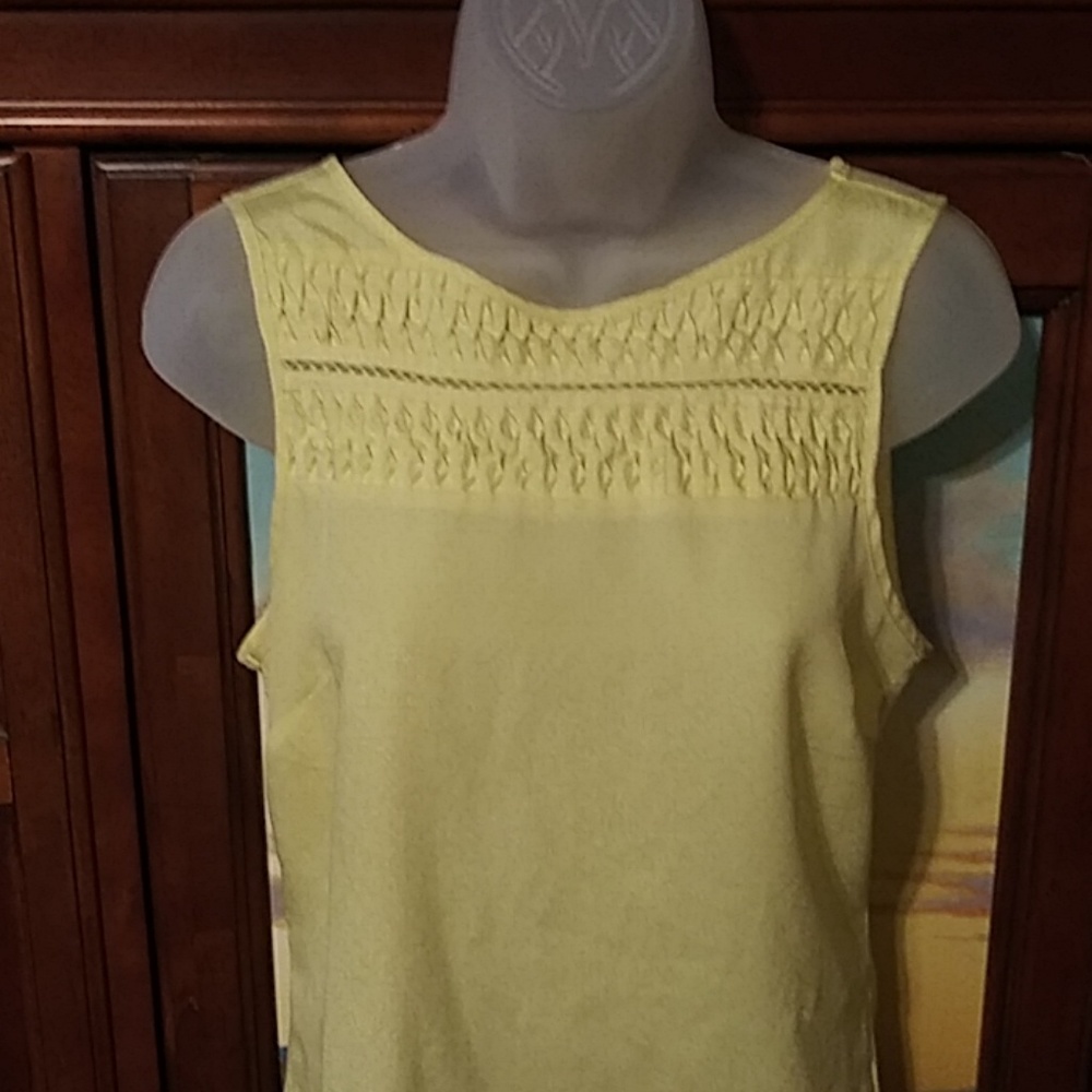 Top - Picture 2 of 3